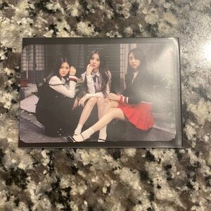 LOONA PHOTOCARDS